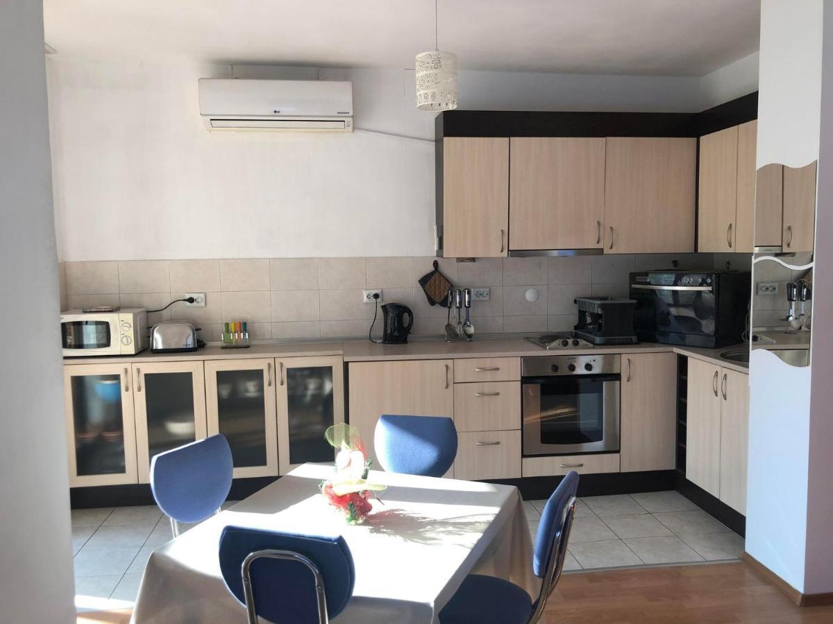 One Bedroom Flat With Garden And Barbeque * Μπάνσκο